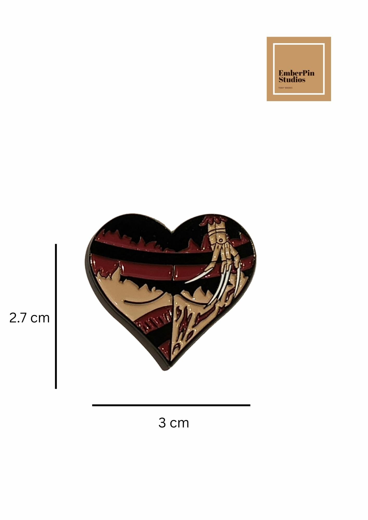 Gothic Heart Enamel Pins Set – Spooky Witchy Horror Aesthetic Pins, Dark Fantasy Valentine Heart Enamel Lapel Pins